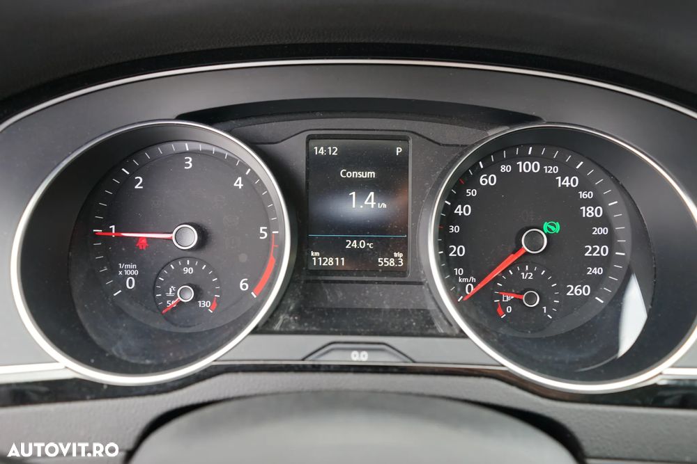 Volkswagen Passat 2.0 TDI DSG 4Mot Highline - 16