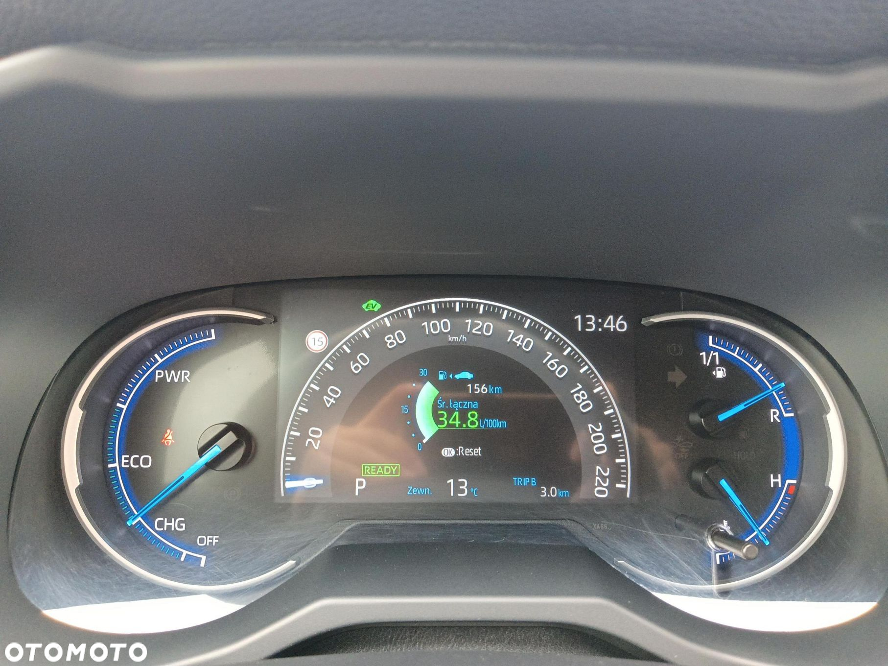 Toyota RAV4 - 16