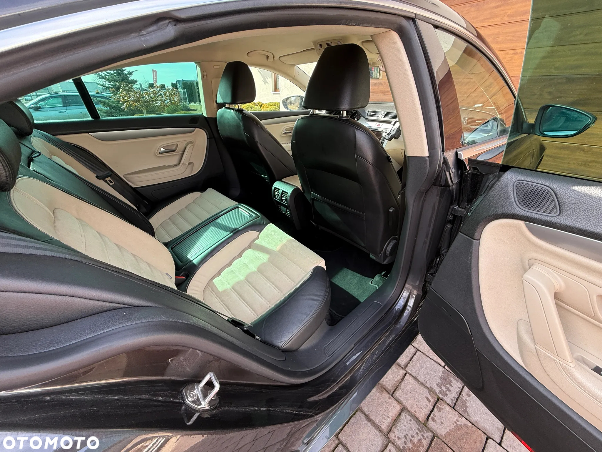 Volkswagen Passat CC - 11