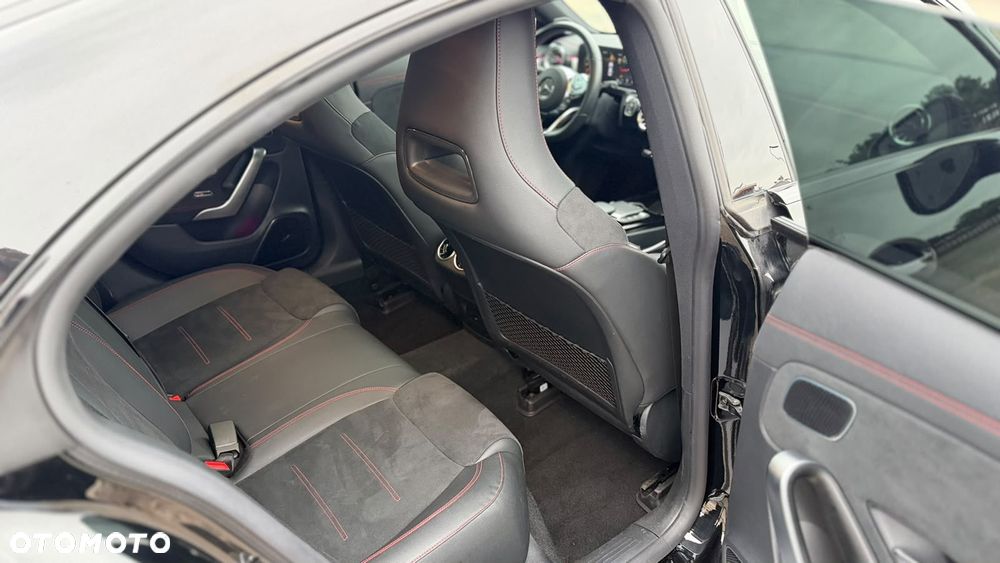 Mercedes-Benz CLA 220 d AMG Line 8G-DCT - 10