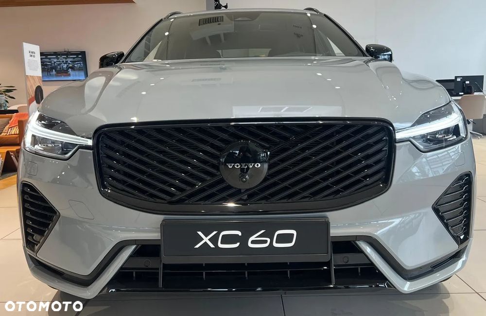 Volvo XC 60 T8 Plug-In Hybrid AWD Ultimate Black Edition - 14