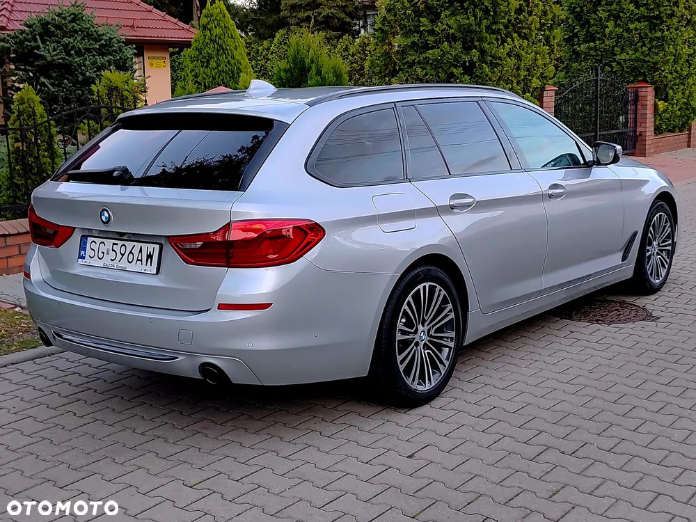 BMW Seria 5 520d Sport Line sport - 4