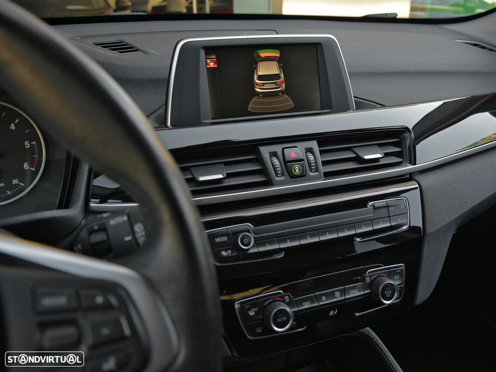 BMW X1 16 d sDrive Line Sport - 17