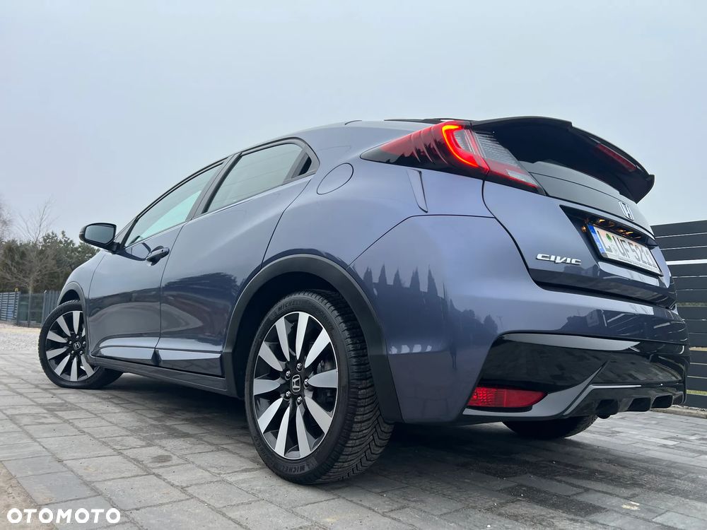 Honda Civic 1.8 Elegance (Honda Connect+) - 11