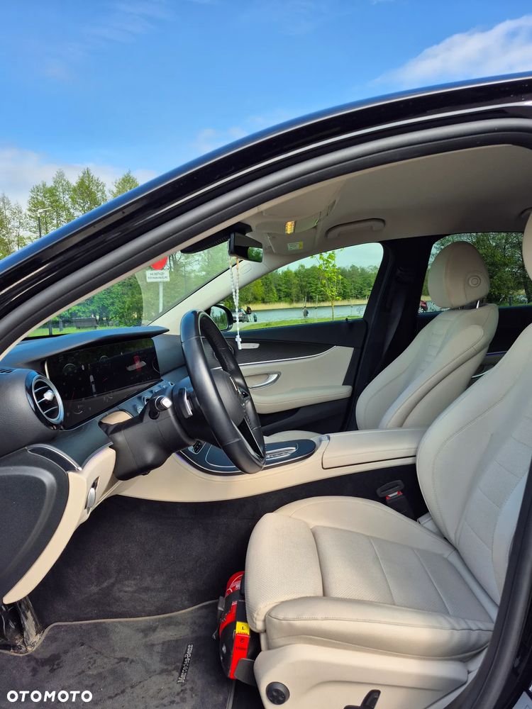 Mercedes-Benz Klasa E 220 d Avantgarde - 9