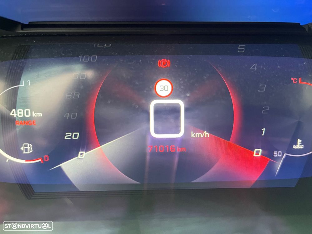 Peugeot 2008 1.2 PureTech Allure - 8