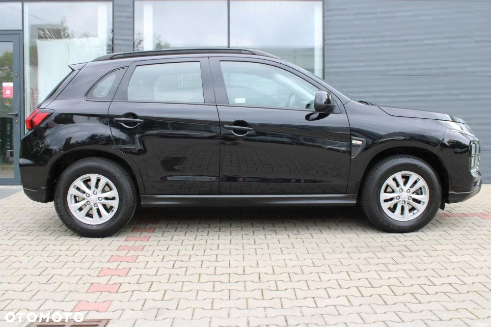 Mitsubishi ASX - 4