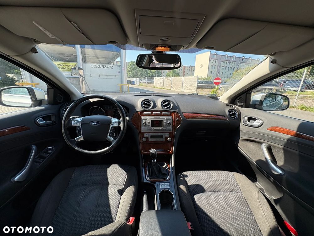 Ford Mondeo 2.0 TDCi Ghia - 22