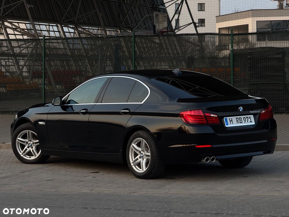 BMW Seria 5 520d - 4