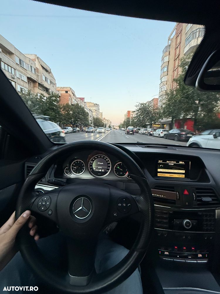 Mercedes-Benz E - 8