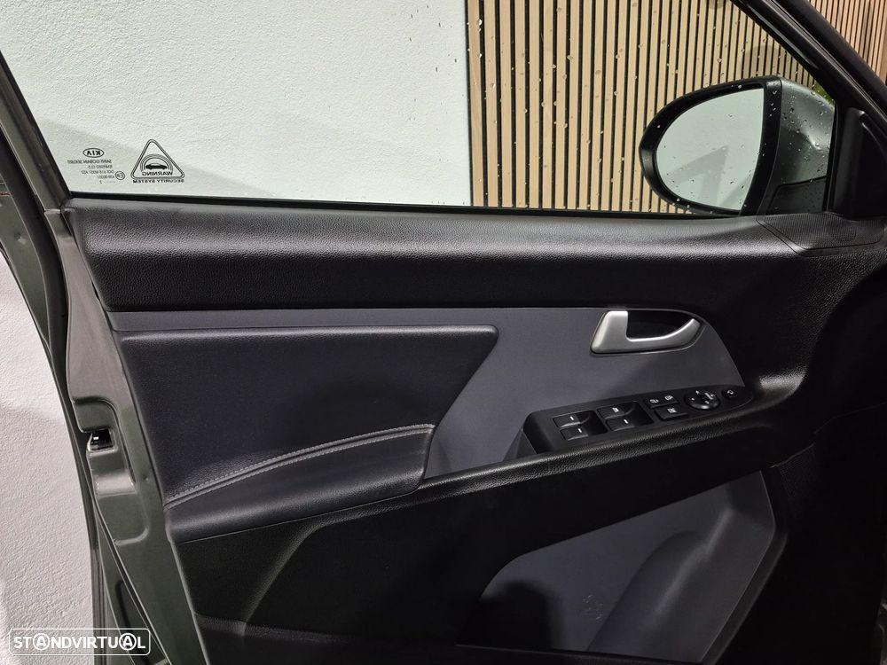 Kia Sportage 1.6 GDI ISG LX - 21