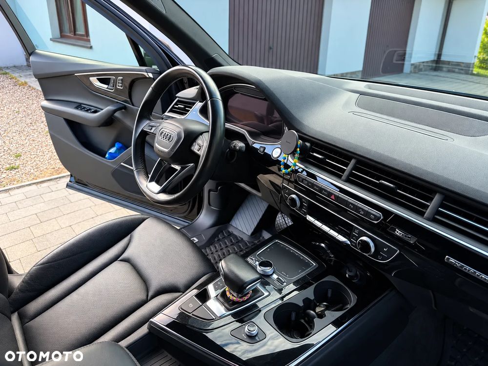 Audi Q7 - 19
