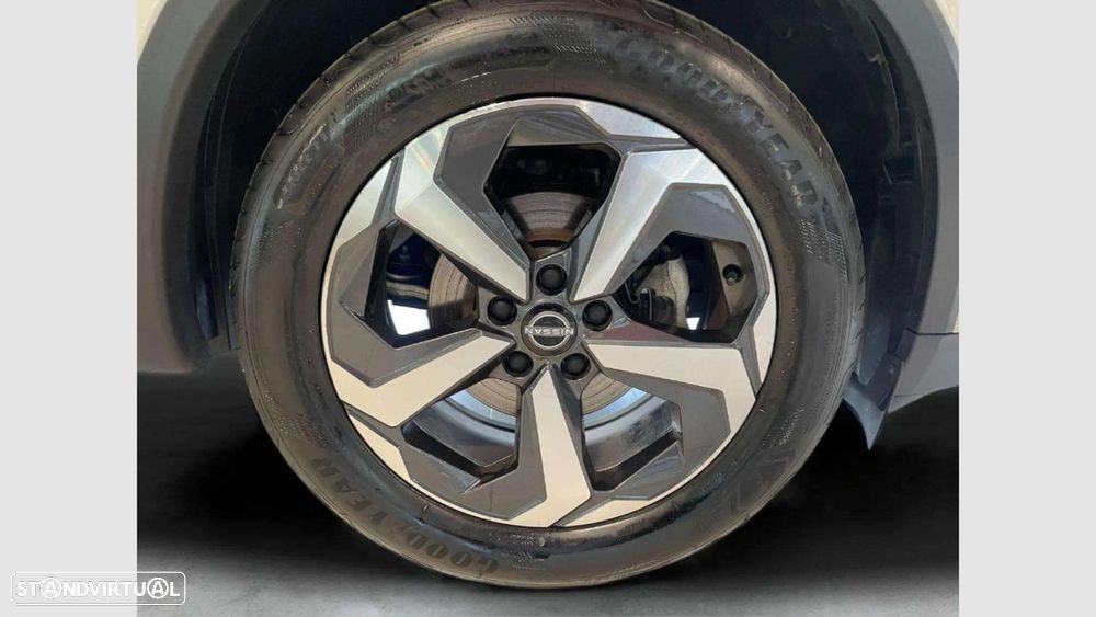 Nissan Qashqai 1.3 DIG-T N-Connecta LED Xtronic - 9