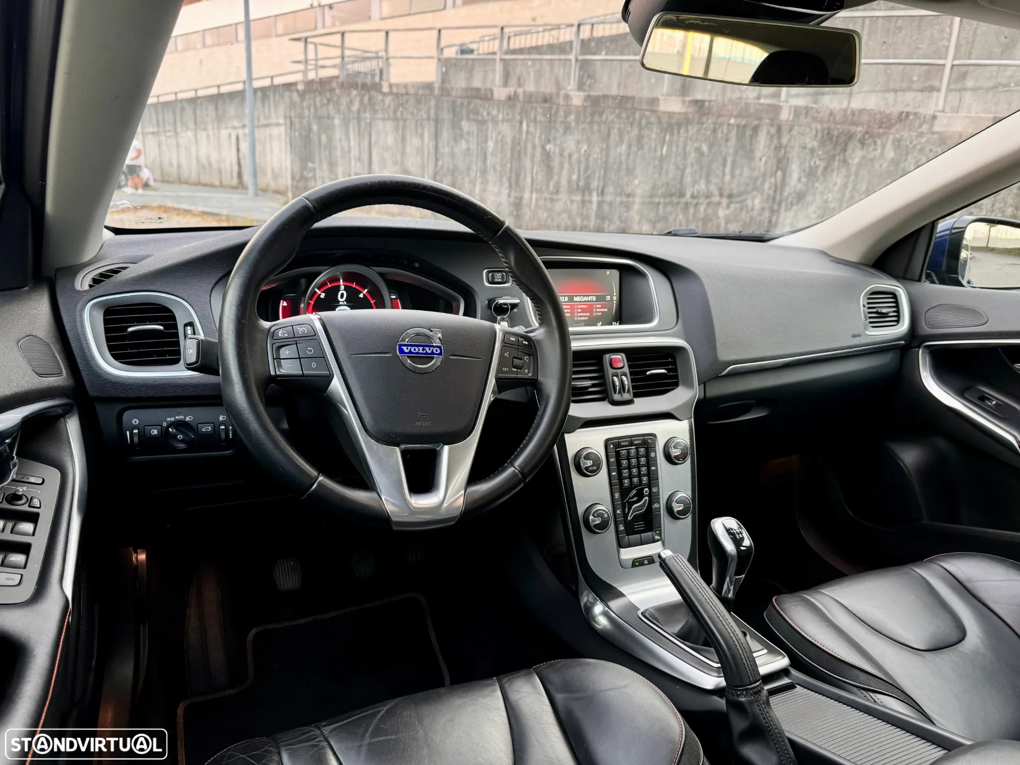 Volvo V40 1.6 D2 VOR - 3