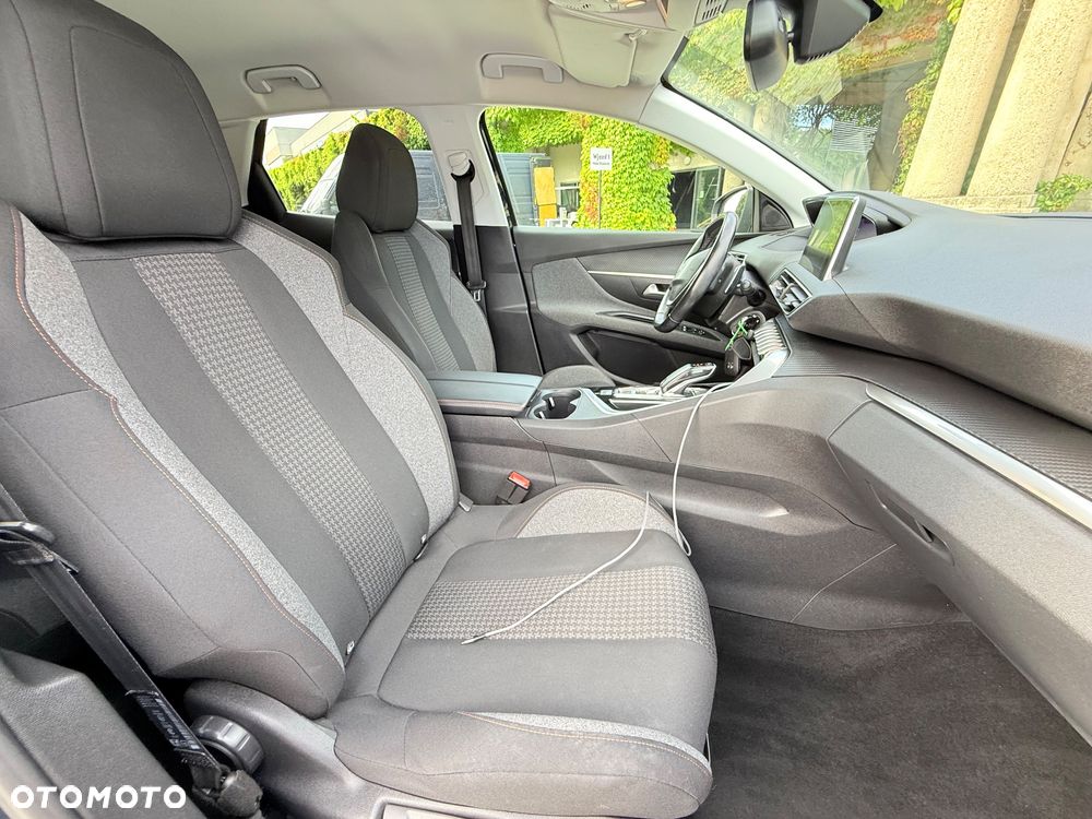 Peugeot 3008 1.5 BlueHDi Active S&S EAT8 - 12