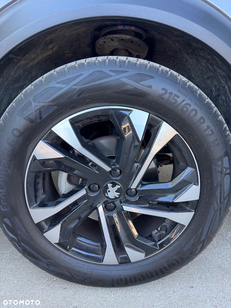 Peugeot 2008 PureTech 130 EAT8 Allure - 17