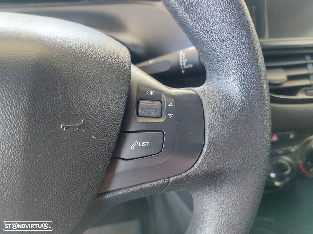 Peugeot 208 Van 1.5 BlueHDi - IVA Dedutível - 18