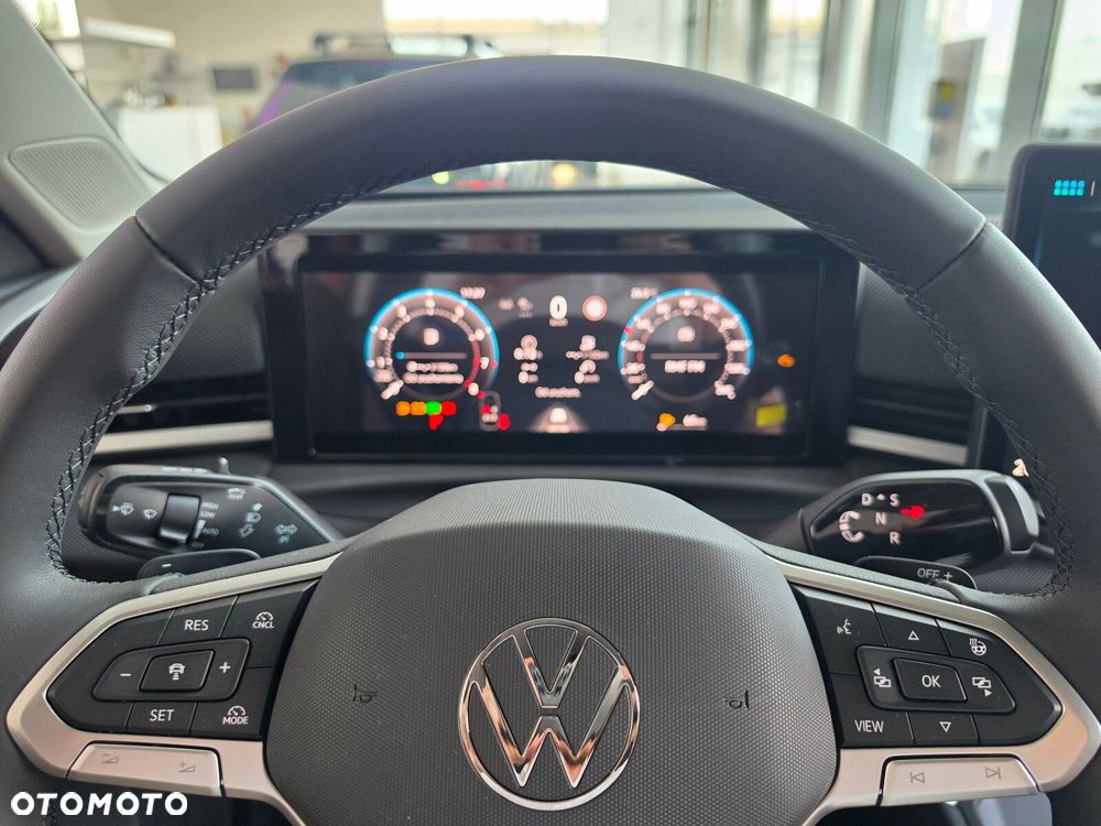 Volkswagen T-Roc 1.5 eTSI Life DSG - 19