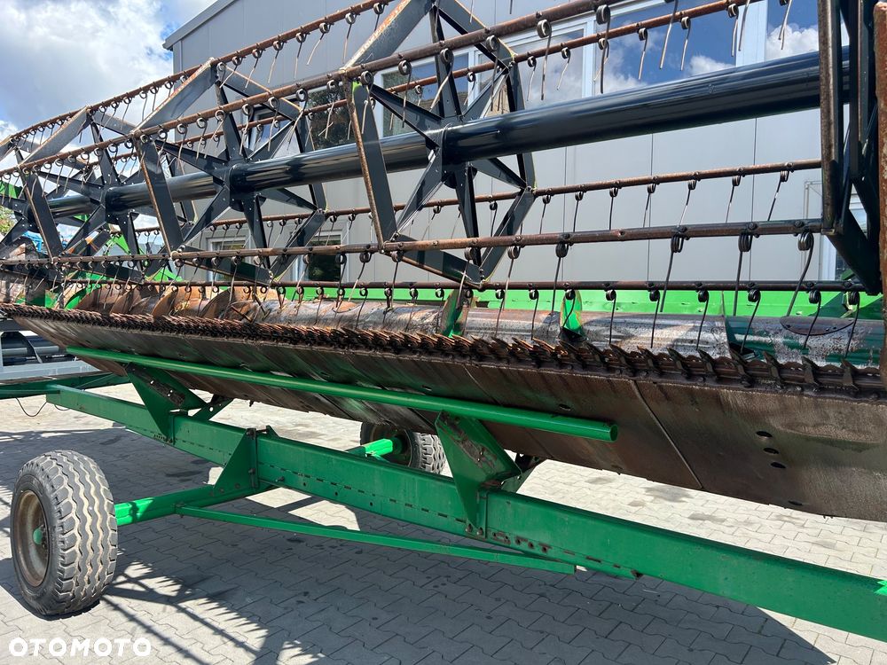 John Deere 818 - 4
