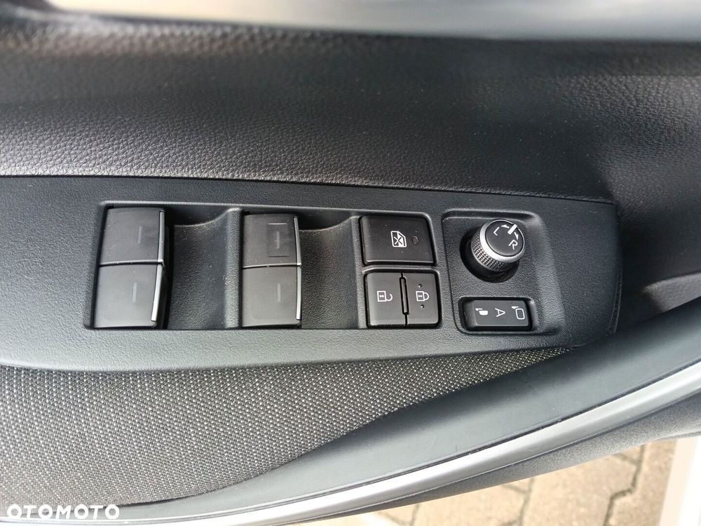 Toyota Corolla 1.8 Hybrid Comfort - 17