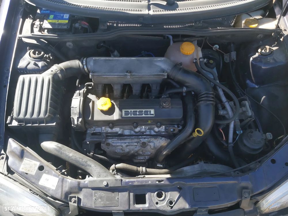 Opel Corsa 1.5 TD - 10