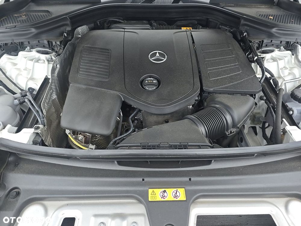 Mercedes-Benz GLC 300 4Matic 9G-TRONIC Edition AMG Line - 13