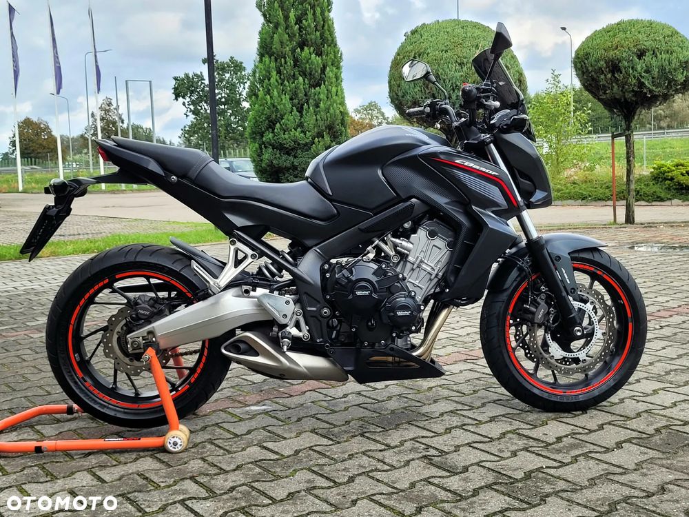 Honda CB - 16