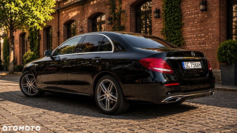 Mercedes-Benz Klasa E 220 d 9G-TRONIC - 2