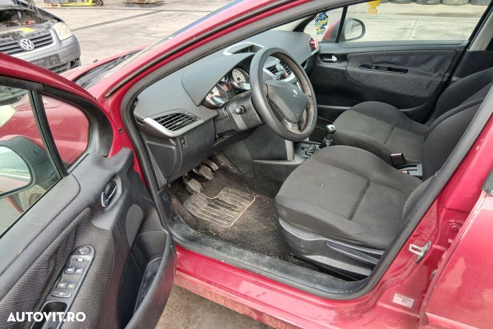 Dezmembrez Peugeot 207 1 [2006 - 2009] Hatchback 5-usi 1.4 VTi MT (95 - 5