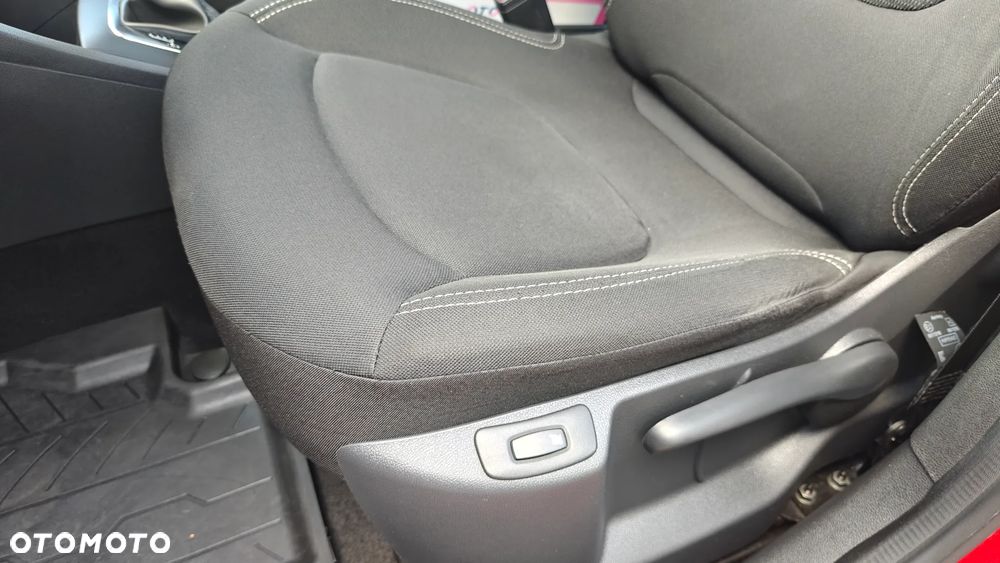 Renault Captur 1.3 Energy TCe S-Edition EDC - 24