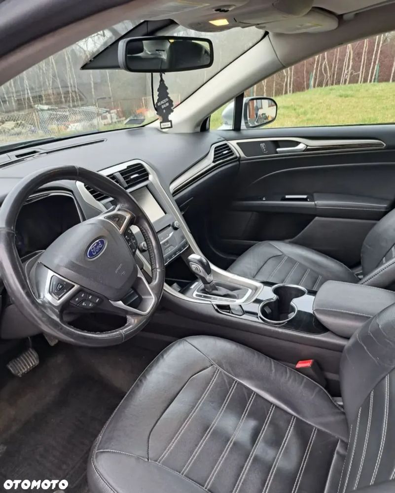 Ford Fusion - 3