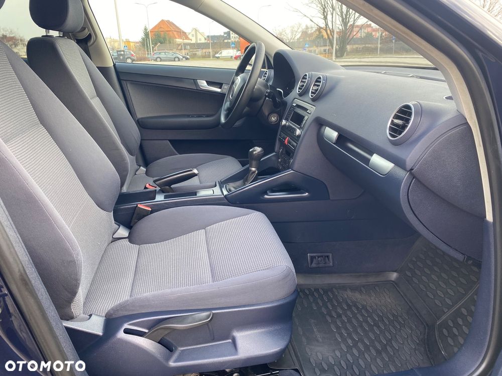 Audi A3 Sportback - 8
