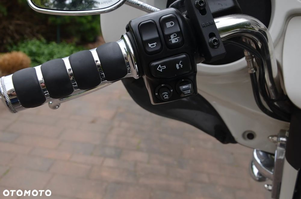 Harley-Davidson FLHTCU Ultra - 31