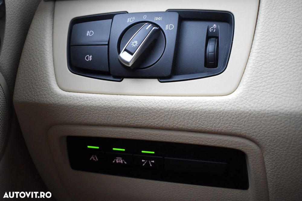 BMW Seria 3 320d xDrive Aut. Luxury Line - 14