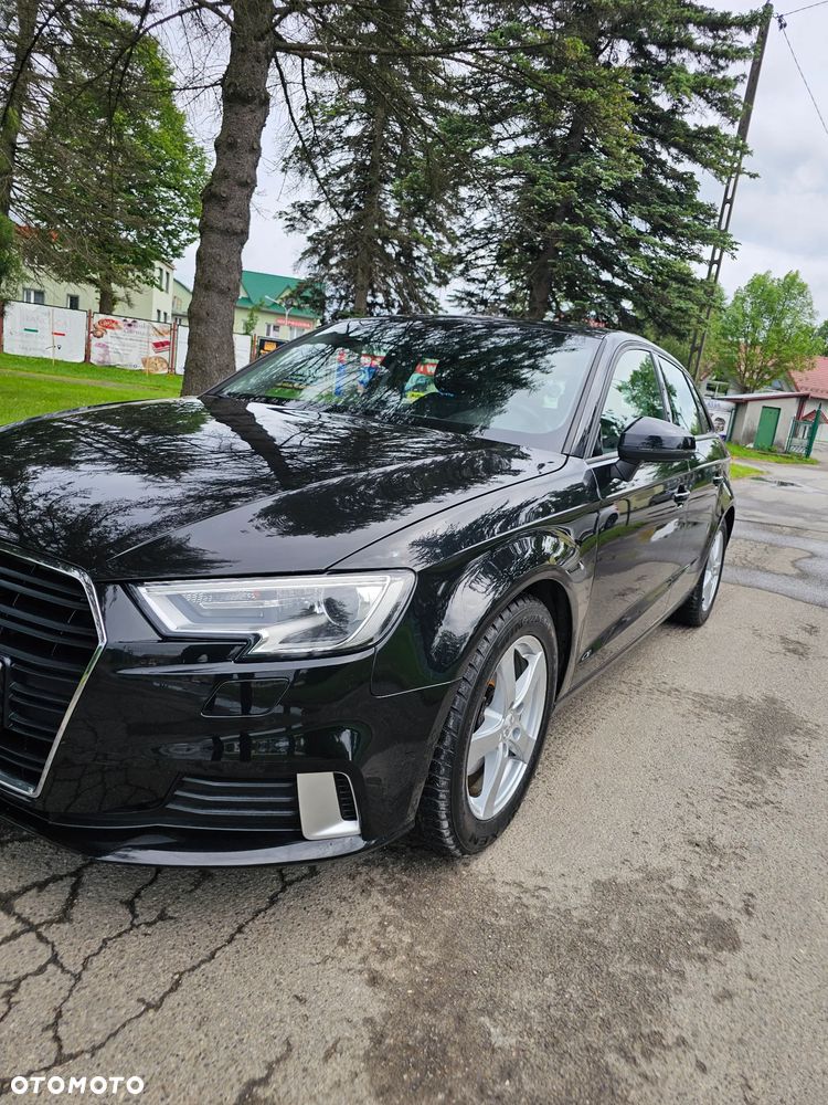 Audi A3 Sportback 2.0 TDI Ambiente - 2