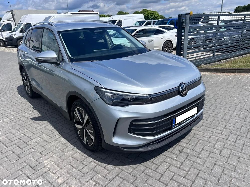 Volkswagen Tiguan 1.5 eTSI Elegance DSG - 2
