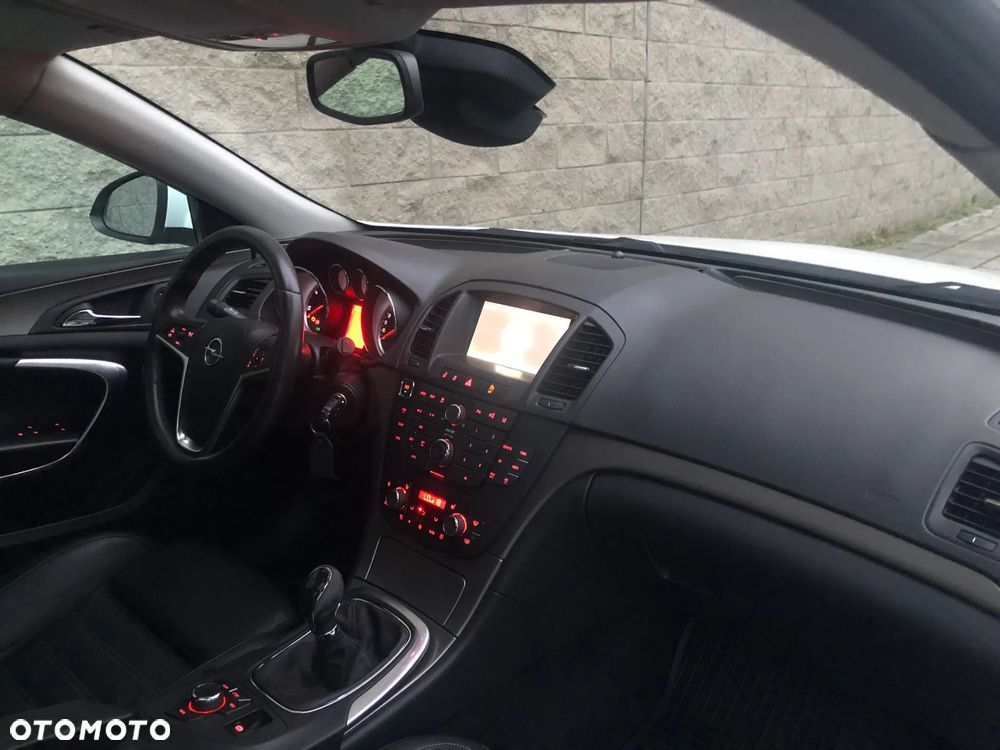 Opel Insignia 2.0 CDTI ecoFLEX Business Cosmo - 24