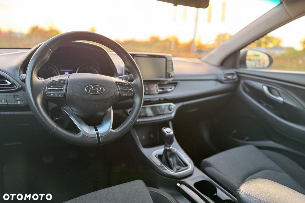 Hyundai i30 1.5 DPI Smart - 22