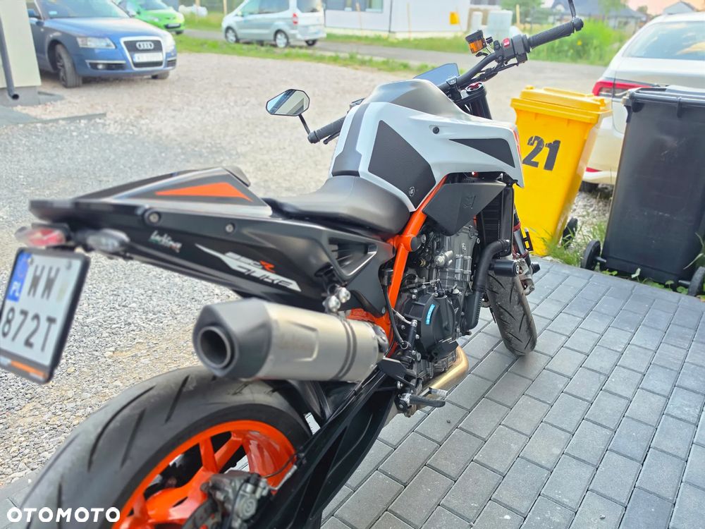 KTM DUKE 890 - 6