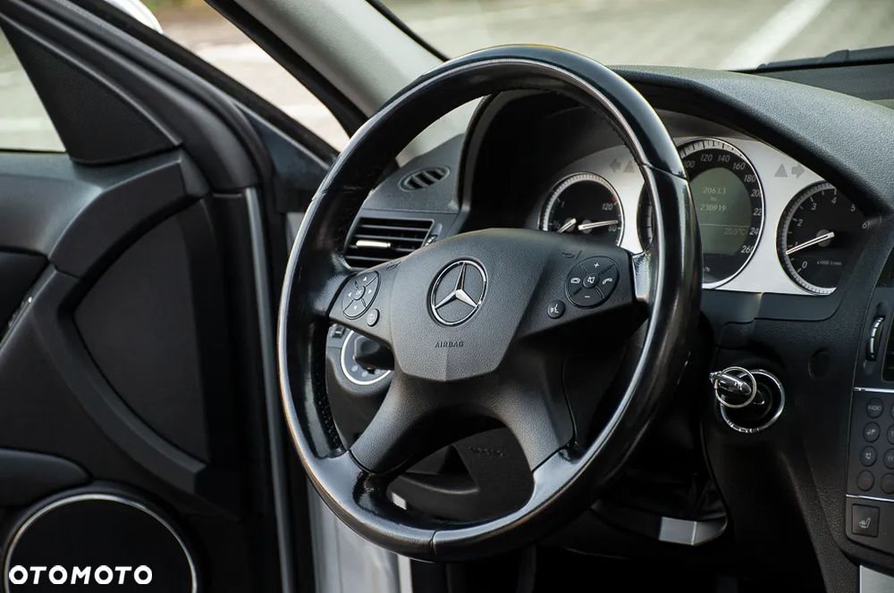 Mercedes-Benz Klasa C 180 Kompressor Avantgarde - 23