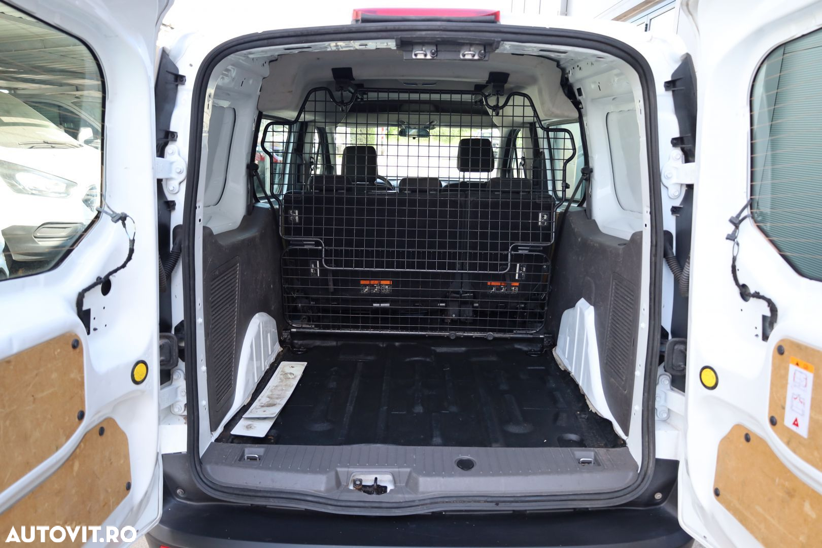 Ford Transit Connect 5 locuri  1.5 tdci - 13