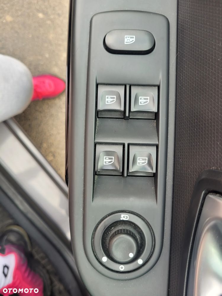 Renault Clio 1.2 Enegry TCe Limited Plus EDC - 16