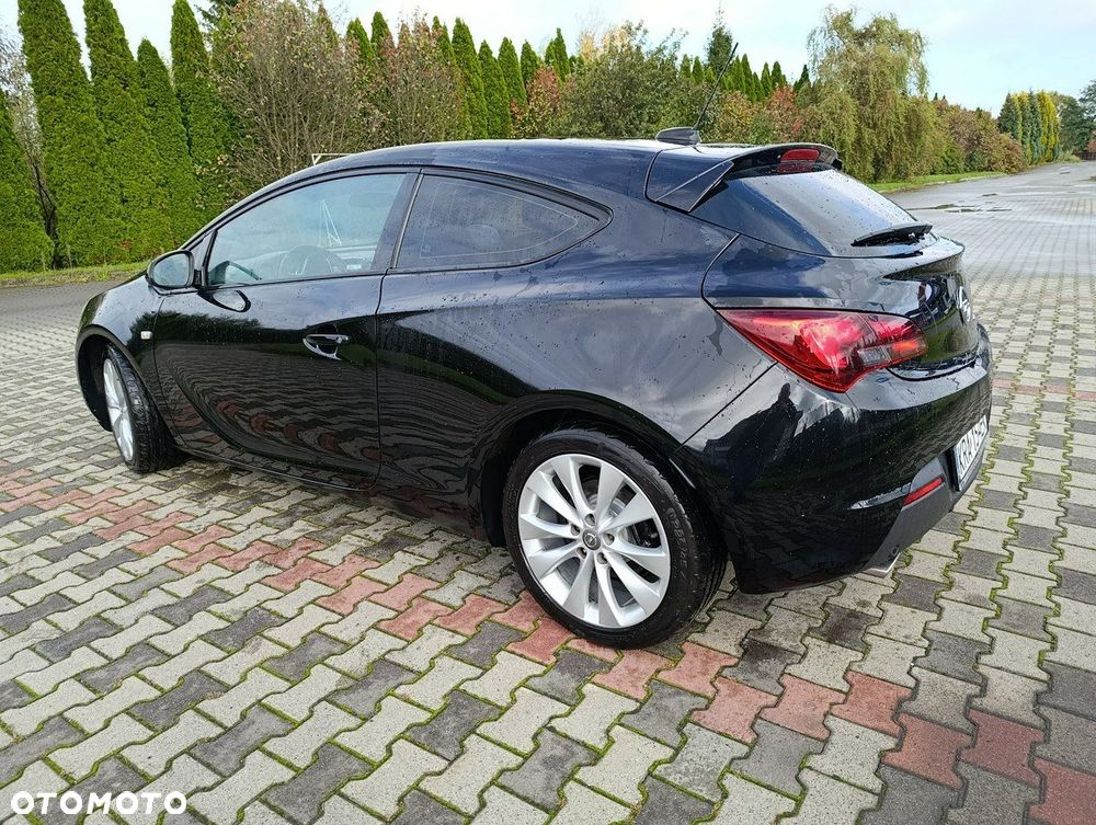 Opel Astra GTC 1.4 Turbo - 22