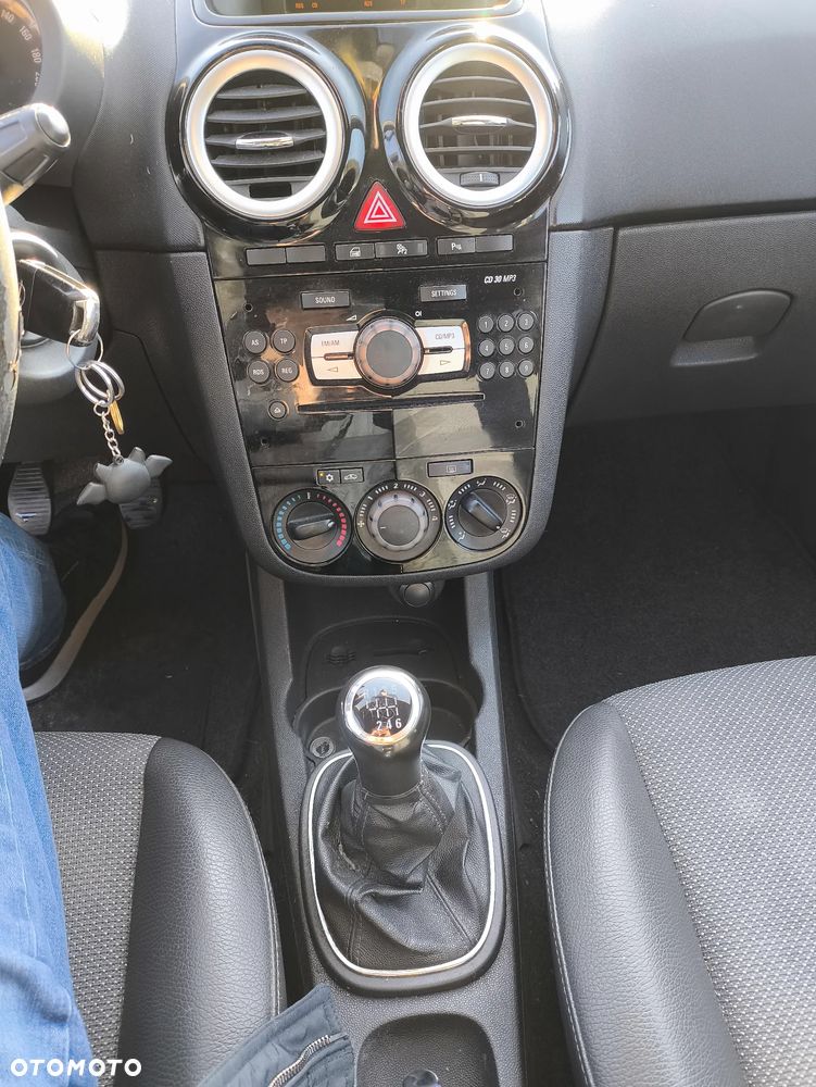 Opel Corsa - 5