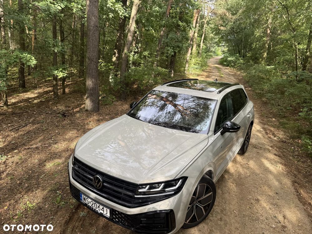 Volkswagen Touareg 3.0 V6 TDI 4Motion R-Line - 4