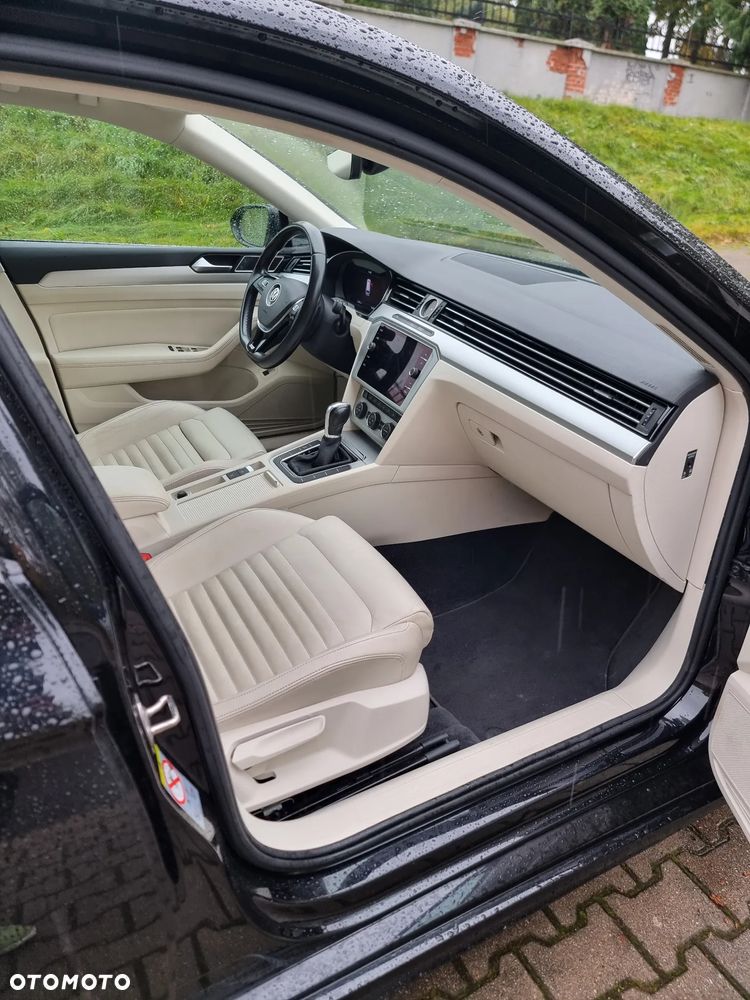 Volkswagen Passat 2.0 TDI SCR (BlueMotion Technology) DSG Comfortline - 8