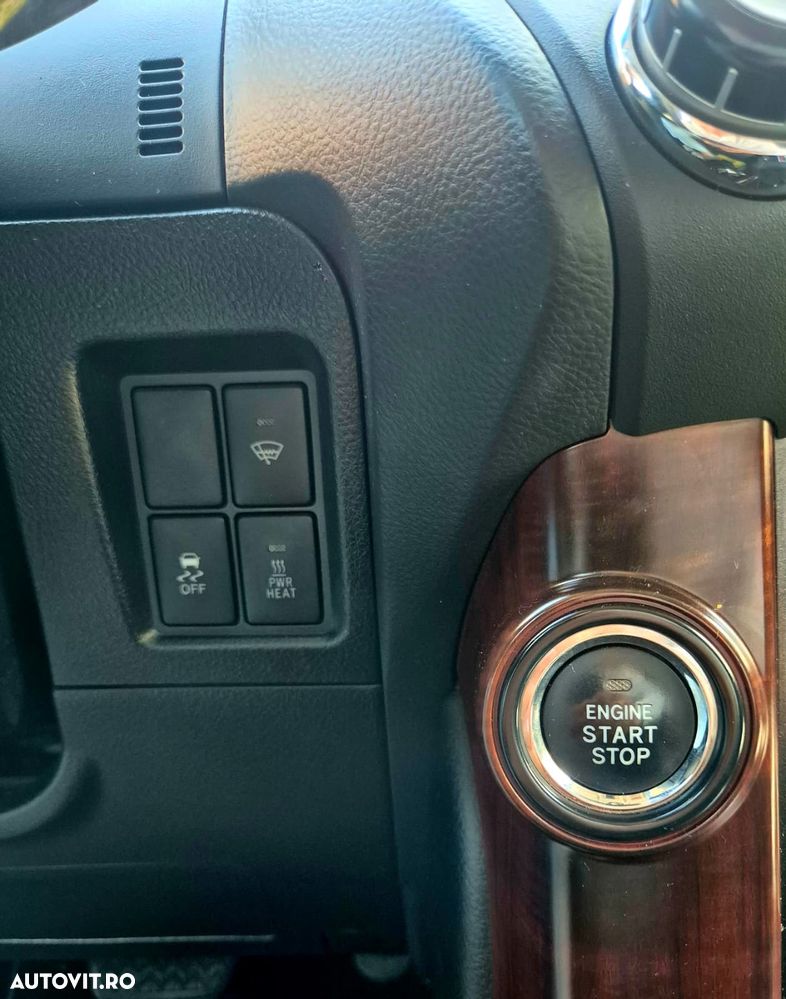 Toyota Land Cruiser 2.8l Turbo D-4D A/T AVS Luxury - 27