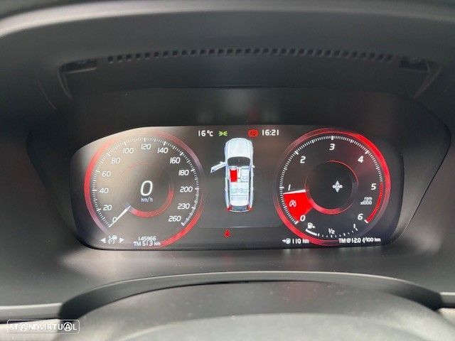 Volvo V90 D3 Kinetic - 9