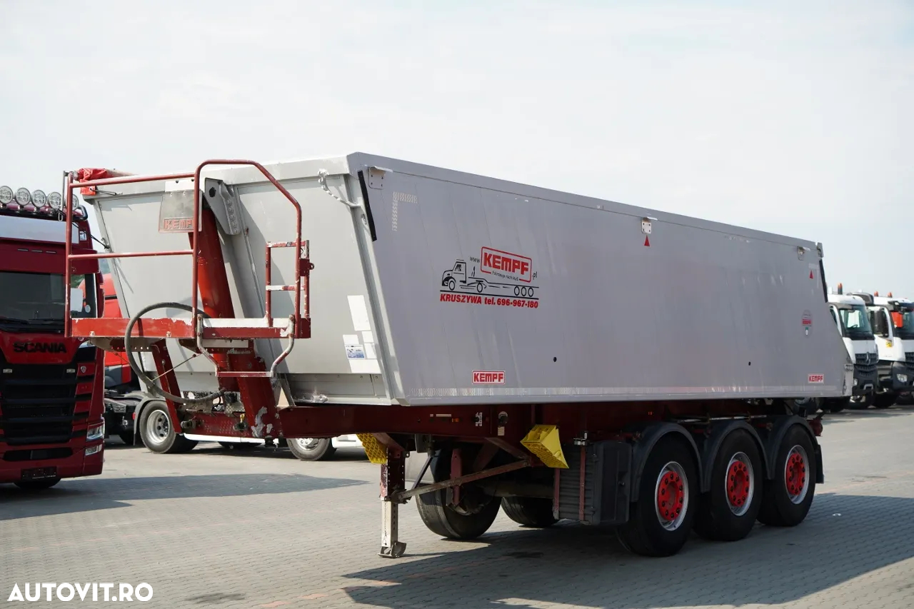 Kempf BASCĂLĂTOR KEMPF / ALUMINIU / 25 m³ / AXE MERCEDES / AXĂ RELAXABILĂ - 2
