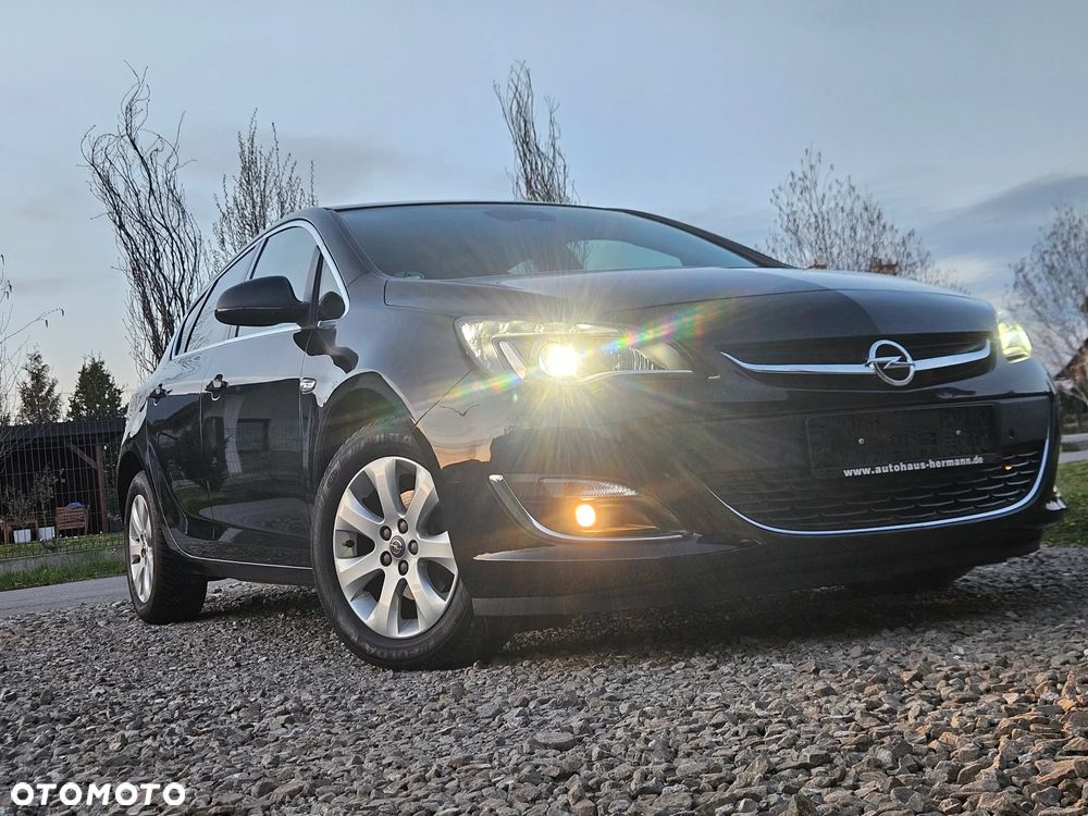 Opel Astra 1.4 T Essentia - 15